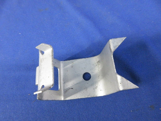 ネグロック(軽量間柱用ボックス支持金具)19個入 MB-40