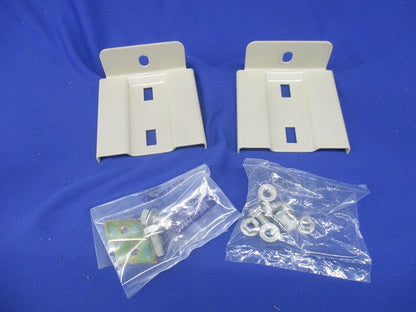 盤取付金具(1対入) QRU1
