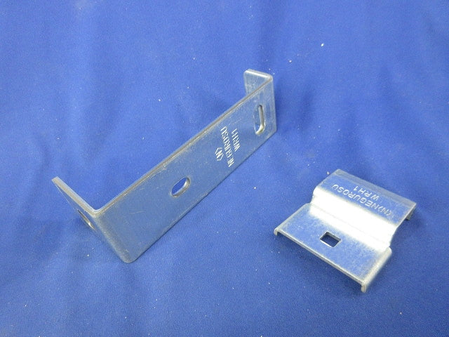 吊り金具(4個入) WRH1