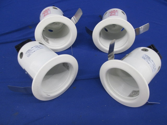ダウンライトφ85(ランプ無)(4個入)傷・穴開き有 OH060110