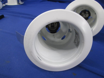 ダウンライトφ85(ランプ無)(4個入)傷・穴開き有 OH060110