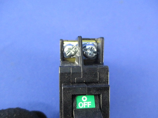 分電盤用コンパクトツイン オートブレーカ2P2E20A(テプラ痕有) F52C