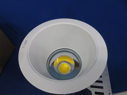 LEDダウンライトφ150(昼白色)(撮影のため開封) NDN97655WZ