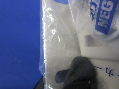 垂直支持金具(1対入)(新品未開封) SRU1R