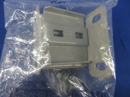 垂直支持金具(1対入)(新品未開封) SRU1R