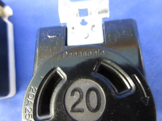 引掛埋込コンセントセット(混在5個入)(箱違い) WF2520他