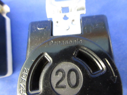 引掛埋込コンセントセット(混在5個入)(箱違い) WF2520他