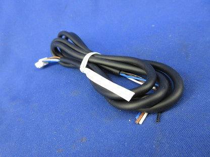 ロボットコード付コネクタ 1m(3個入) EE-1017-R