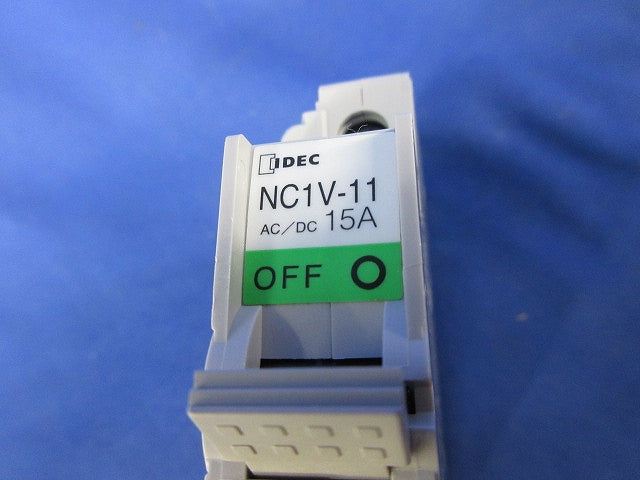 サーキットプロテクタ15A NC1V-1100-15AM