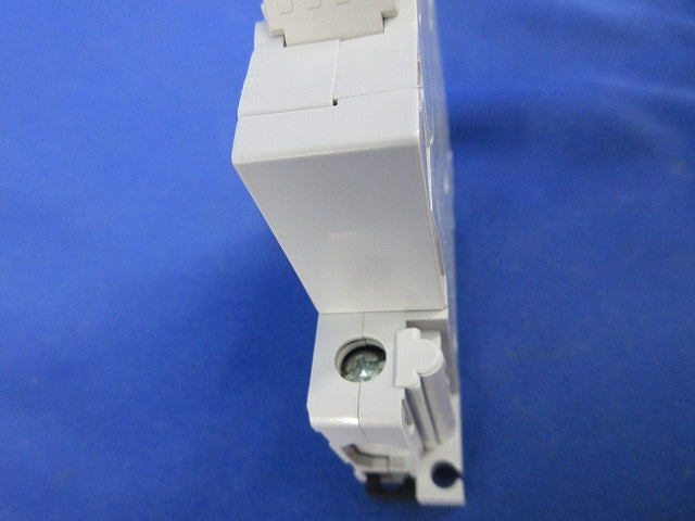 サーキットプロテクタ15A NC1V-1100-15AM