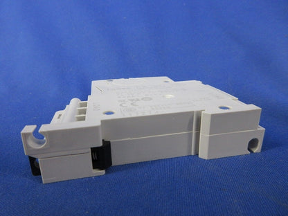 サーキットプロテクタ15A NC1V-1100-15AM