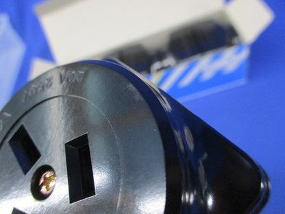 3P20A角型コンセント(5個入)National WK1320