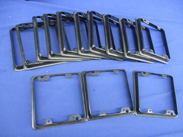 中四角スイッチカバー2個用(13個入) 型番不明