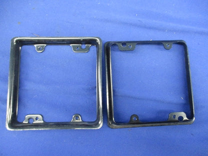 中四角スイッチカバー2個用(13個入) 型番不明