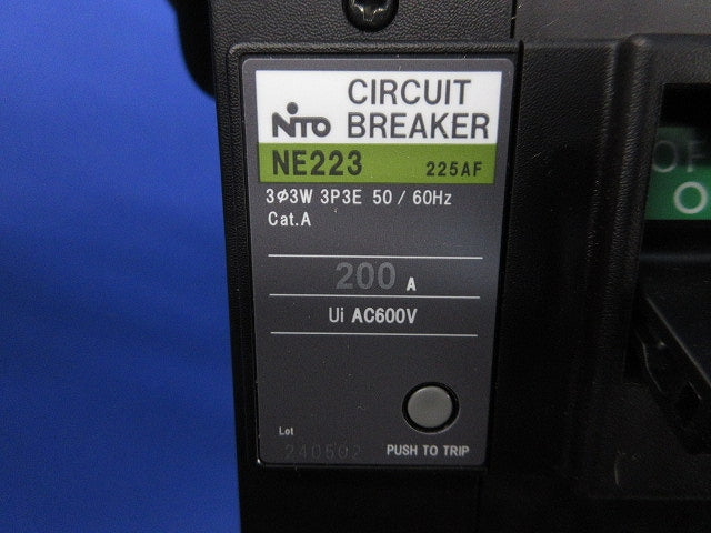 サーキットブレーカ 3P200A NE223
