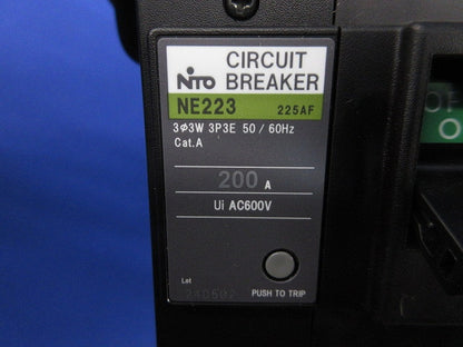 サーキットブレーカ 3P200A NE223