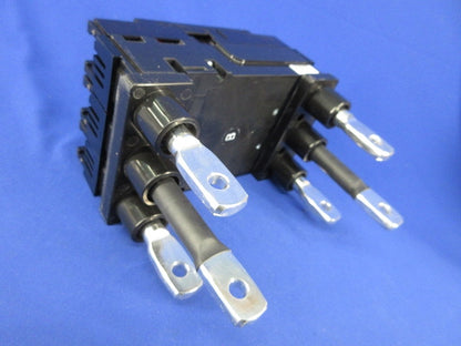 サーキットブレーカ 3P200A NE223