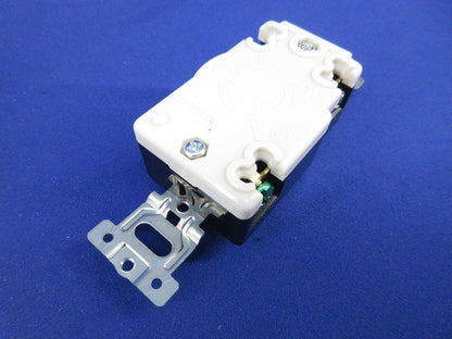 引掛埋込コンセント(4個入)(キズ・汚れ有) WF2315K