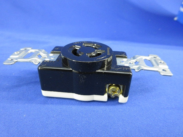 引掛埋込コンセント(4個入)(キズ・汚れ有) WF2315K