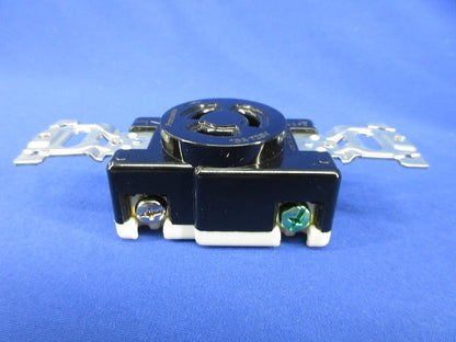 引掛埋込コンセント(5個入)(キズ・汚れ有) WF2315K