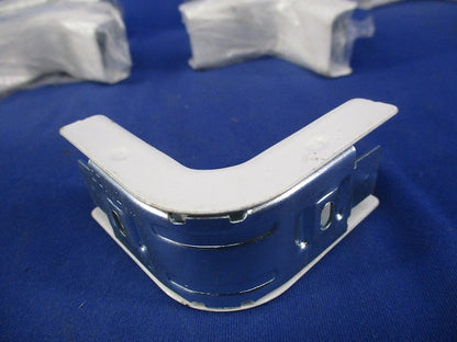 メタルモールA型用インターナルエルボ(8個入)(ホワイト)(キズ・汚れ有) DZA121W