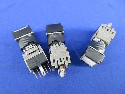 照光押ボタンスイッチ(3個入)白 AH165-SL