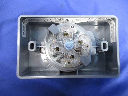 ロック安全シュラウド受容体 Hubbell HBL2720SR