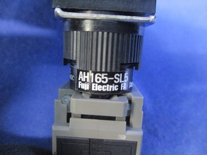 照光押ボタンスイッチ(6個入) AH165-SL5