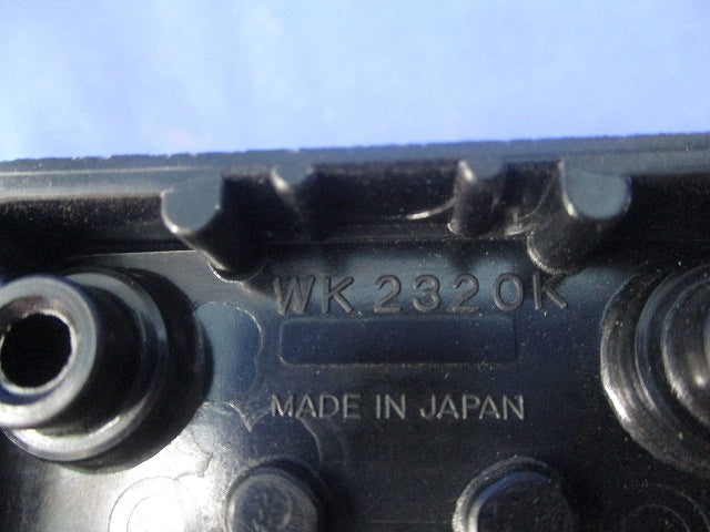 3P20A引掛露出コンセント(3個入) WK2320K