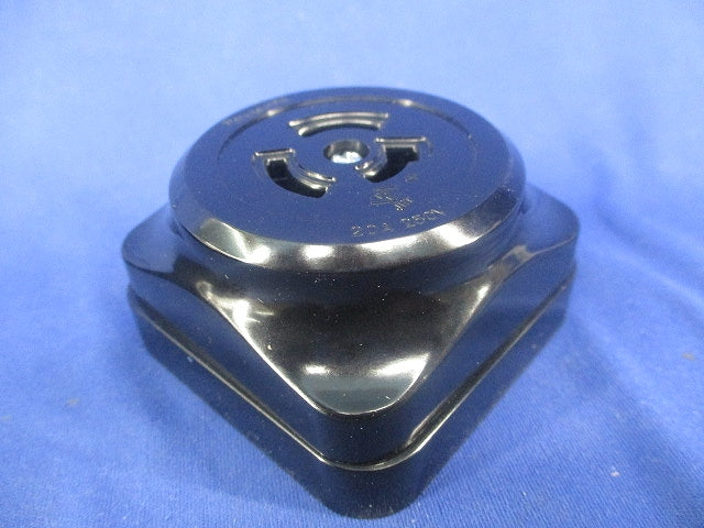 3P20A引掛露出コンセント(3個入) WK2320K