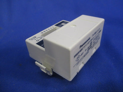 照明器具内蔵プラグイン式T/U付6Aリレーユニット(1回路用)(2個入) WR34061K