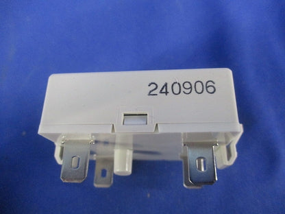 照明器具内蔵プラグイン式T/U付6Aリレーユニット(1回路用)(2個入) WR34061K