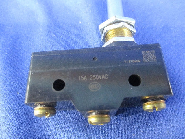 一般用基本スイッチ パネル取付押しボタン形(キズ･汚れ有) Z-15GQ8-B