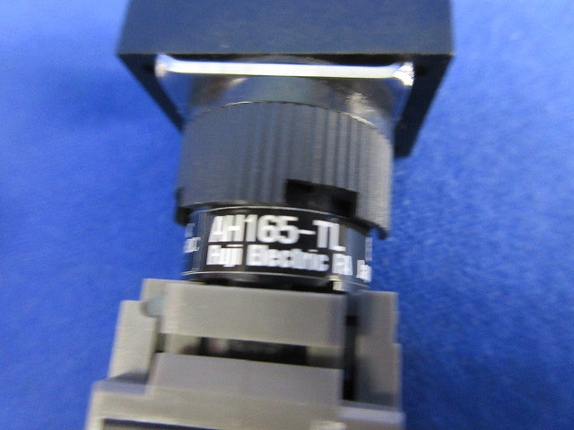 照光押しボタンスイッチ(9個入)(ホワイト) AH165-TLW11E3