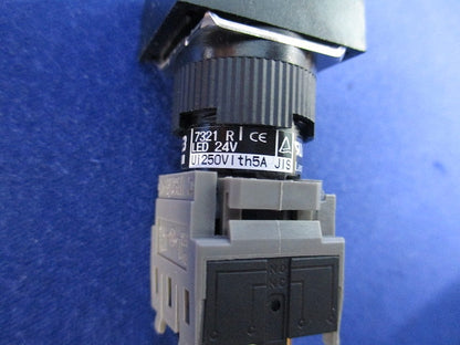 φ16照光押しボタンスイッチ(3個入) AH165-TL5W11E3