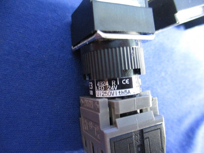 照光押しボタンスイッチ(3個入) AH165-SL