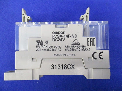 表面接続ソケット DC24V(キズ・汚れ有) P7SA-14F-ND