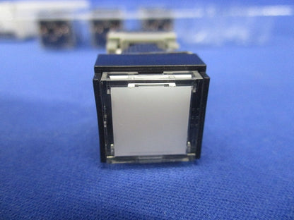 φ16角形照光押しボタンスイッチ(4個入)(乳白) AH165-SL5W11E3