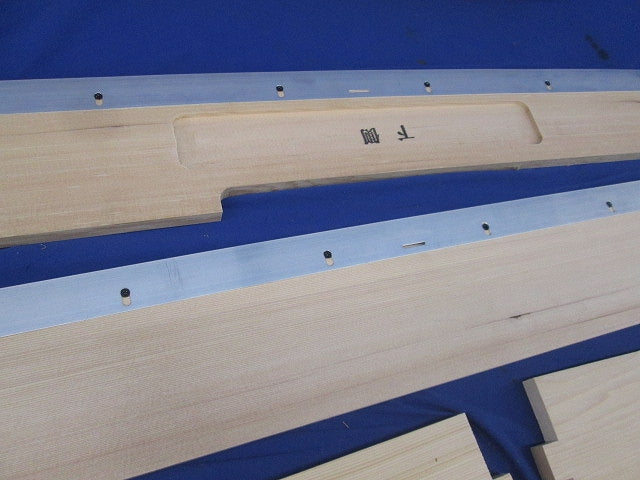 ルームエアコン用据付枠 CZ-BKF2