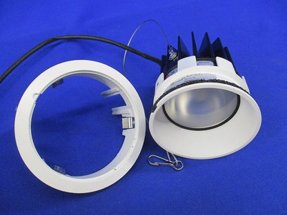 LEDダウンライトφ82(汚れ有) MSP-080F/WC/PWF/F/11B27/T1/1