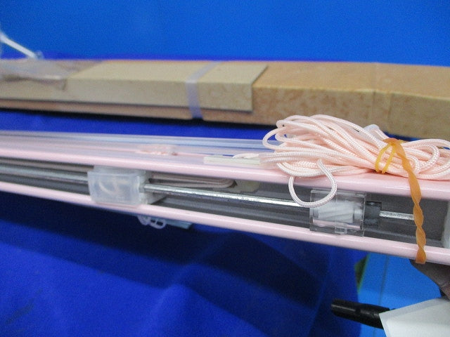 ブラインド2600×740 ポール式 左操作(スノーピンク)タチカワ 型番不明