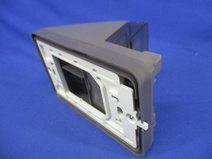 フル接地防水コンセント 入線機能付 抜け止め式・アースターミナル付 露出・埋込両用 ブラウン WK41049A