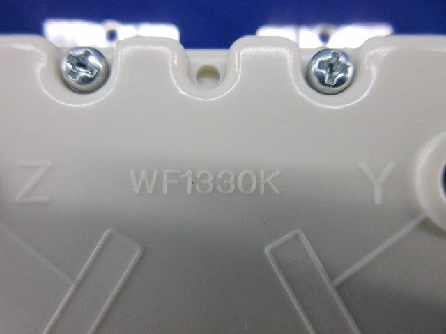 3P30A埋込コンセント WF1330K