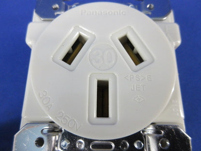 3P30A埋込コンセント WF1330K