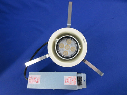 LEDユニバーサルダウンライトφ100(電球色)(キズ有) XD258733