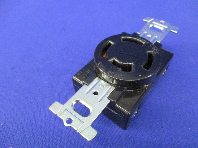 引掛埋込コンセント(3個入)(キズ・汚れ有) 型番不明