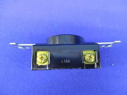 引掛埋込コンセント(3個入)(キズ・汚れ有) 型番不明