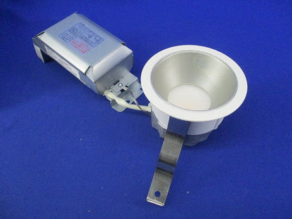 LEDダウンライトφ75(電球色)(キズ･汚れ有) AD47757L
