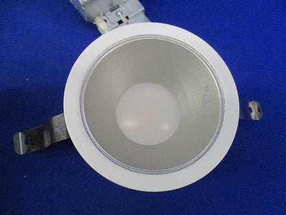 LEDダウンライトφ75(電球色)(キズ･汚れ有) AD47757L