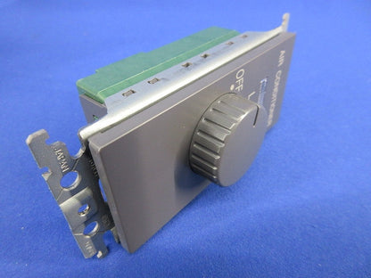 グレーシアシリーズ埋込ファンコイル用スイッチ(グレー) National WTV58019